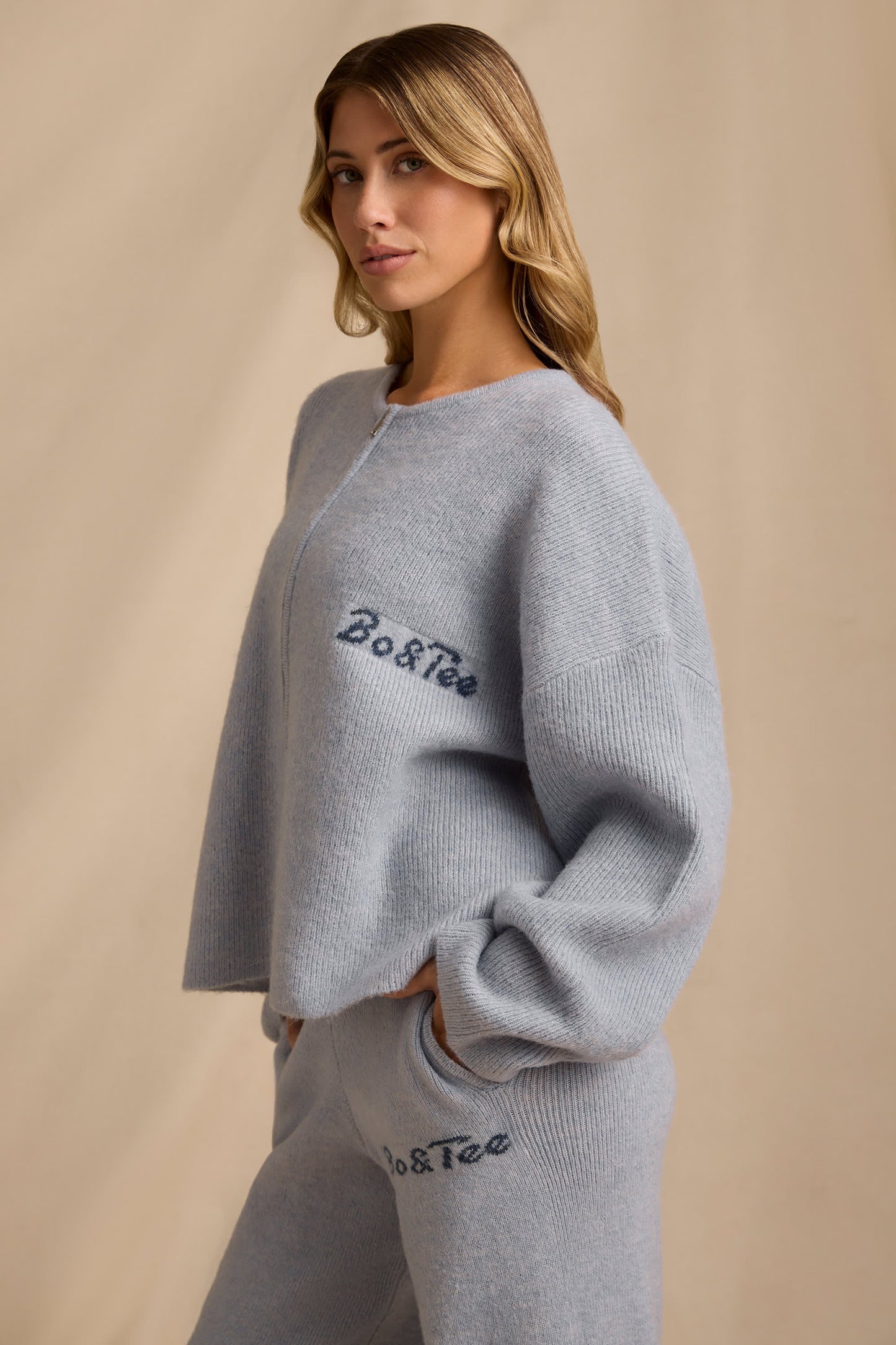 Oversized Zip-Up Cardigan in Soft Blue