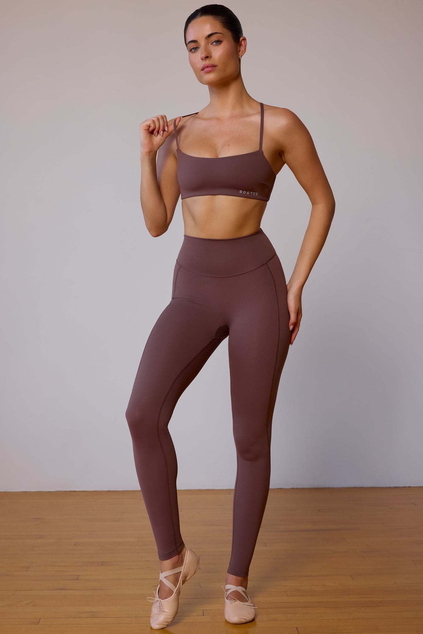 High-Waist Leggings in Taupe Brown