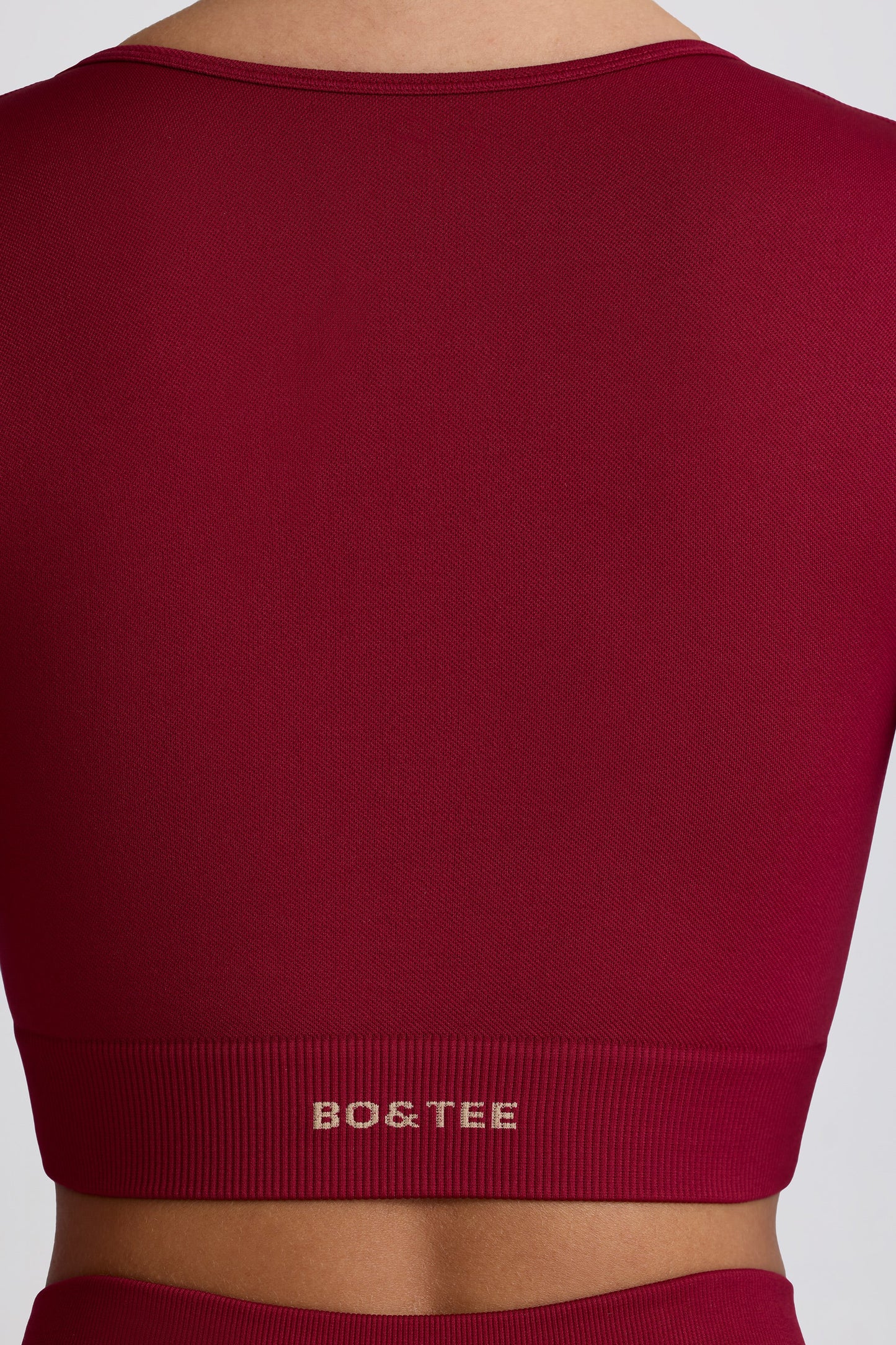 Super Sculpt Seamless Long-Sleeve Crop Top in Burgundy
