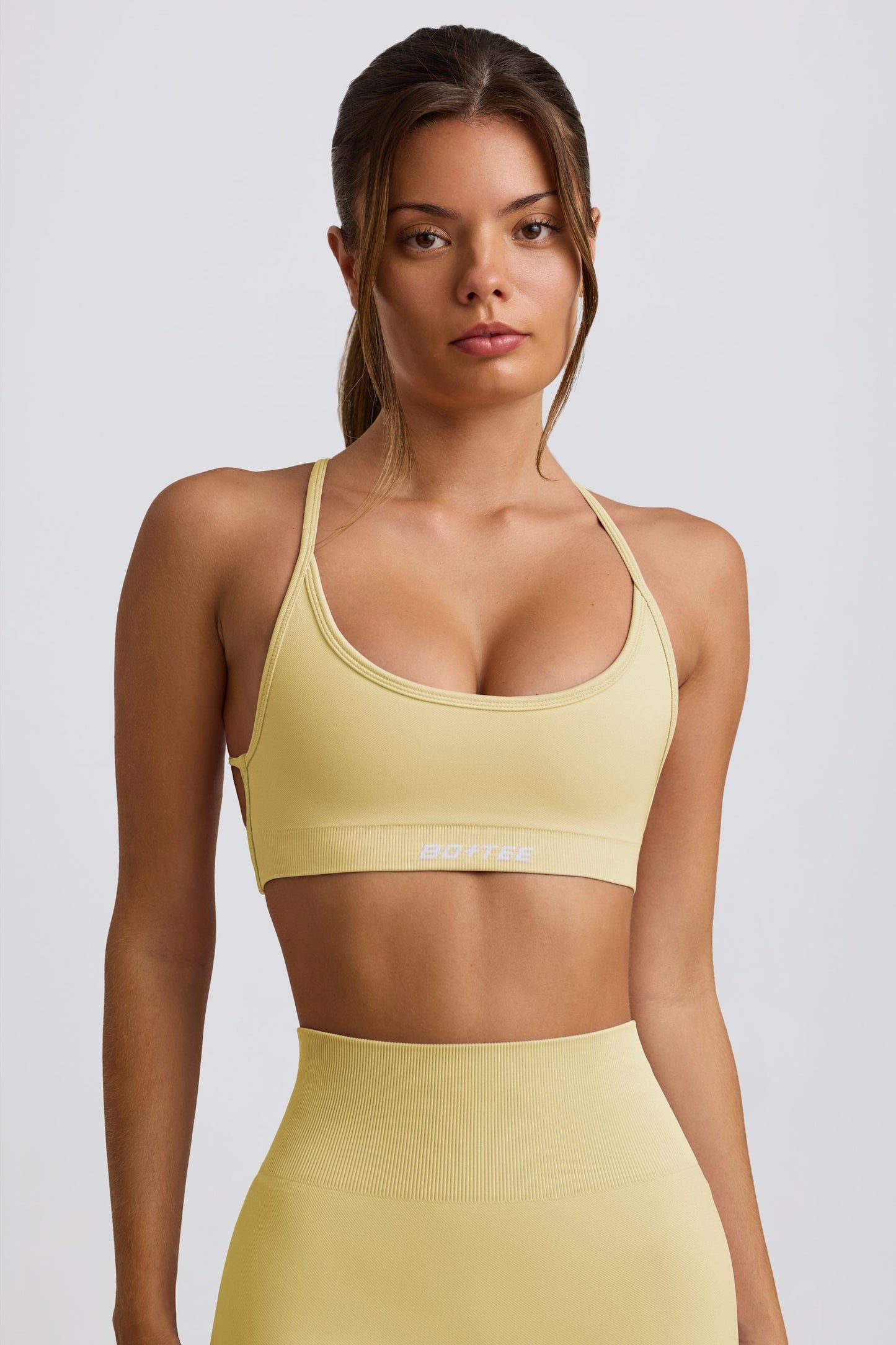 Super Sculpt Seamless Backless Sports Bra in Butter Yellow